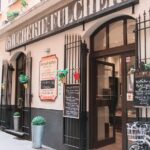 Bistecca fiorentina succulenta servita al ristorante toscano, piatto tradizionale ricco di sapore.